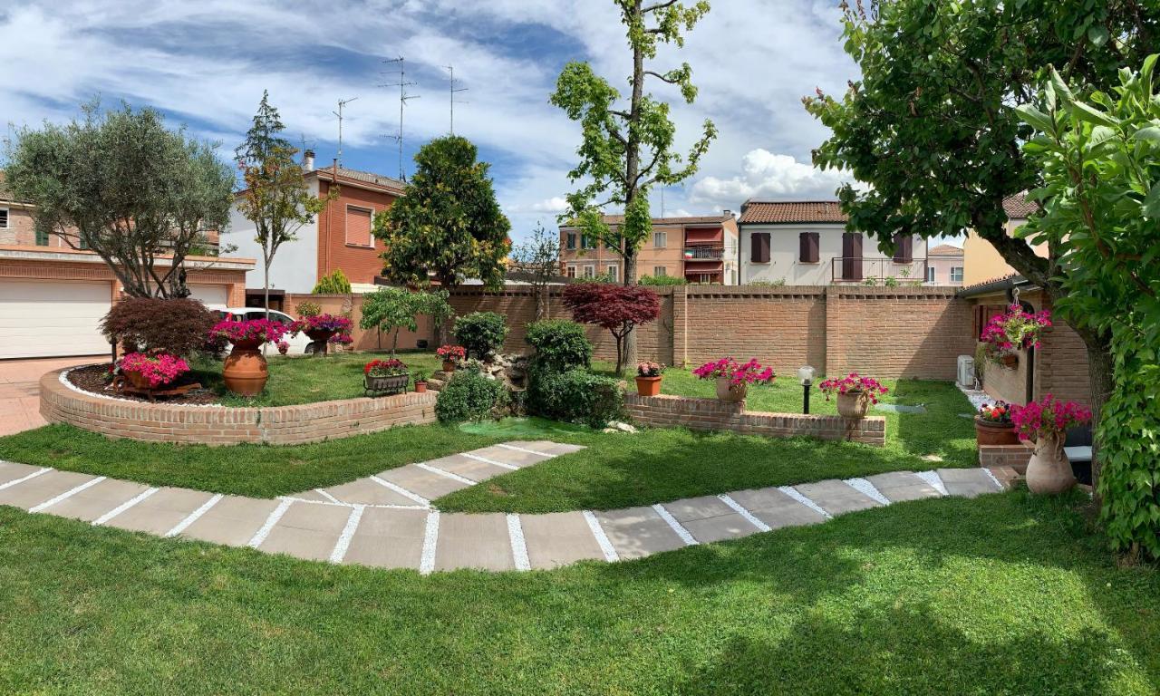 فيرّارا Villa Oasi المظهر الخارجي الصورة