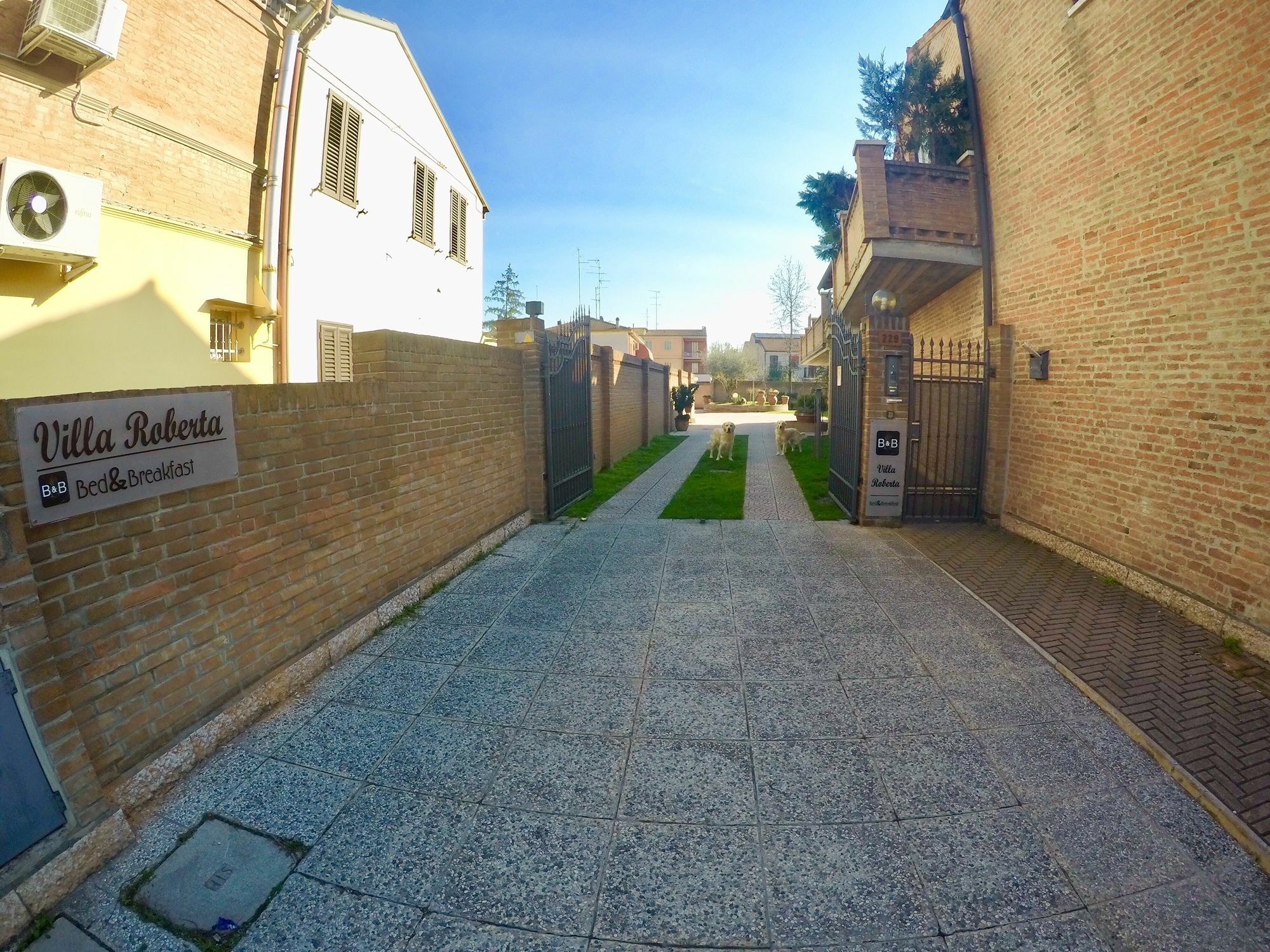 فيرّارا Villa Oasi المظهر الخارجي الصورة